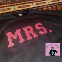 Load image into Gallery viewer, The Velvet Mrs. Pullover
